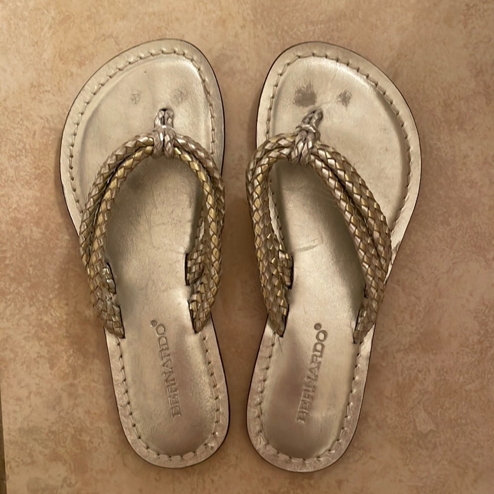 Bernardo Miami Thong 7 Gold and Silver